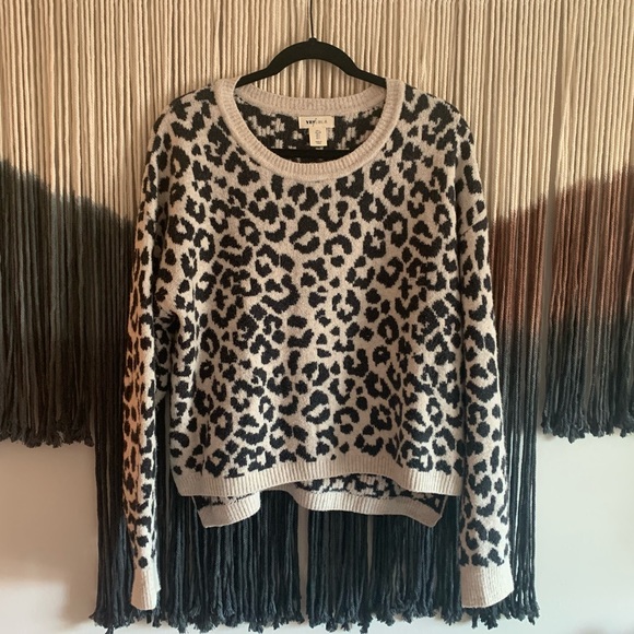 lola Sweaters - YESLOLA Cheetah-print Cozy Sweater